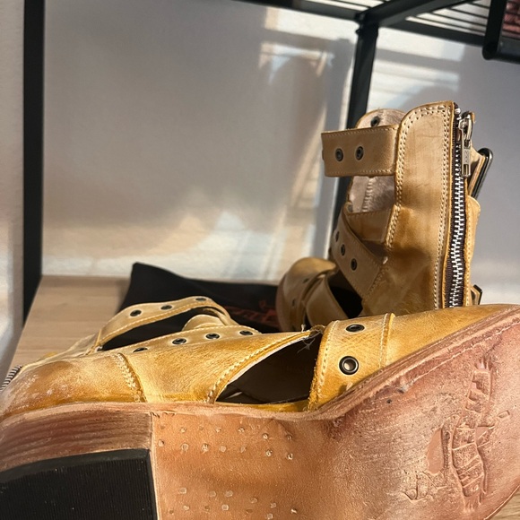 Freebird size 12 sandal boot - Picture 4 of 7